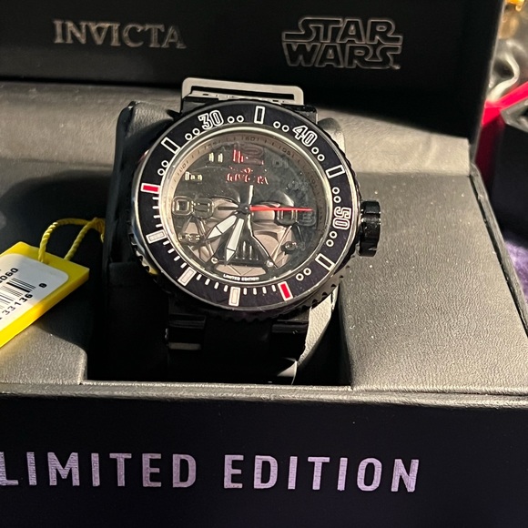 Invicta Star Wars Limited Edition Darth Vader Mens Watch - Picture 4 of 7